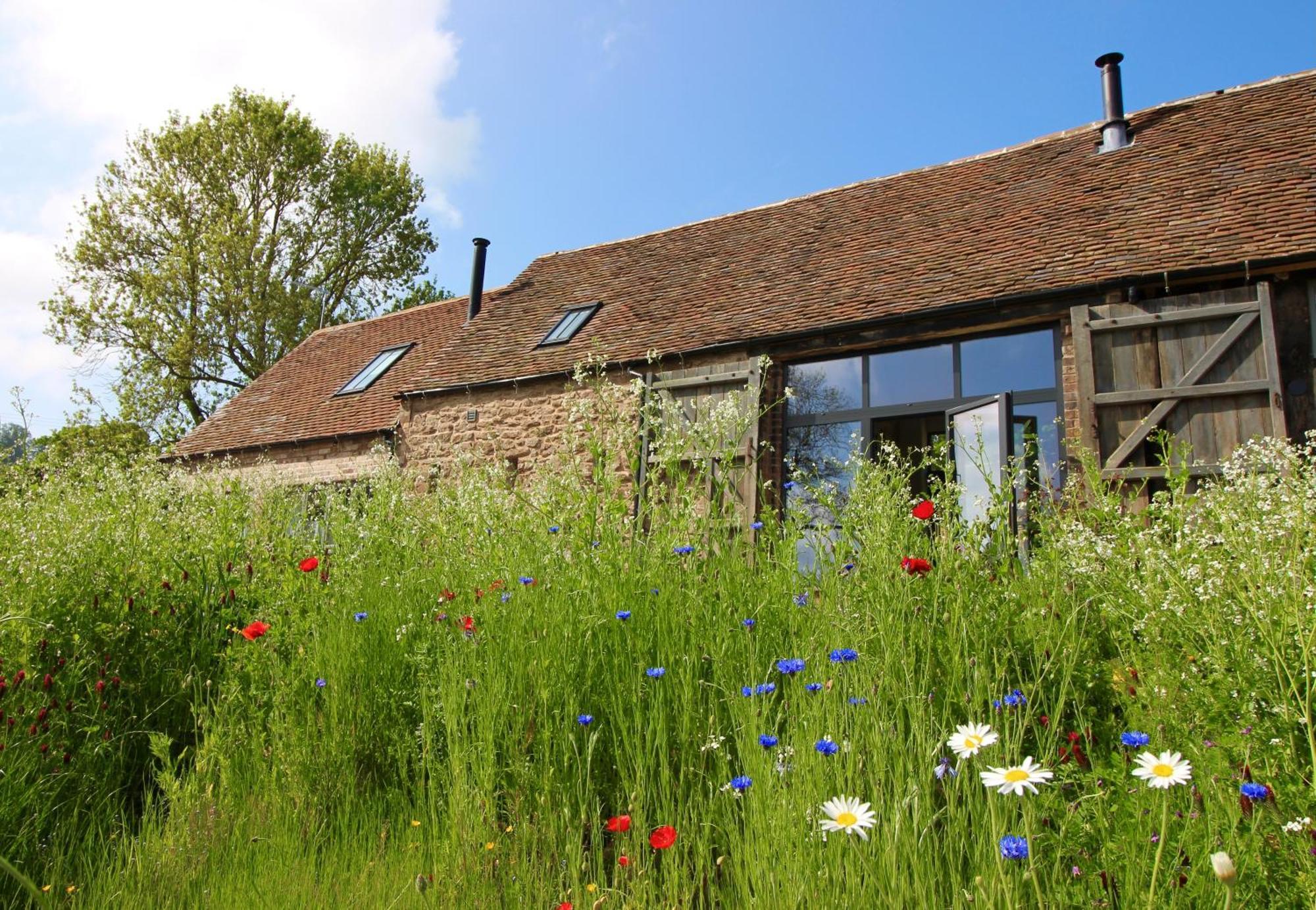 브리지노스 The Cart House - Beautiful Contemporary Barn - Hot Tub 아파트 외부 사진