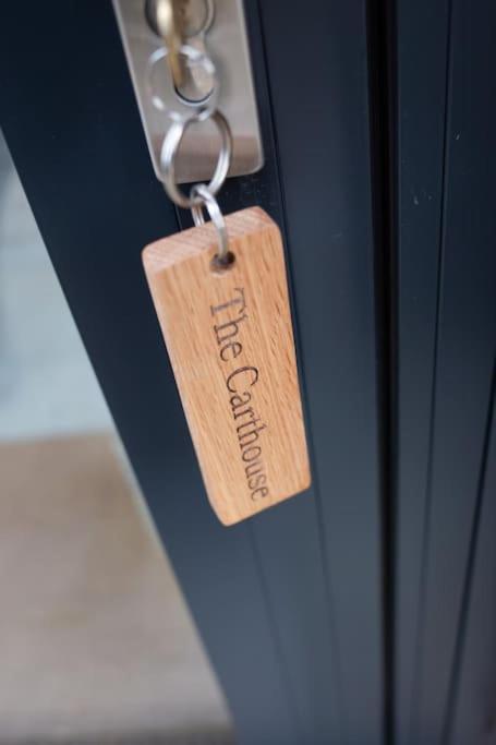 브리지노스 The Cart House - Beautiful Contemporary Barn - Hot Tub 아파트 외부 사진